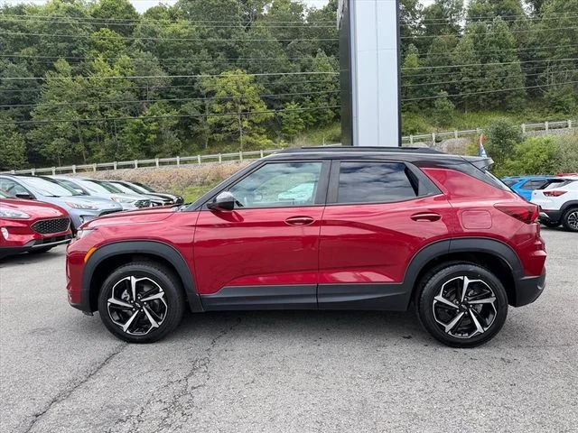 Used 2021 Red Chevrolet RS image 4