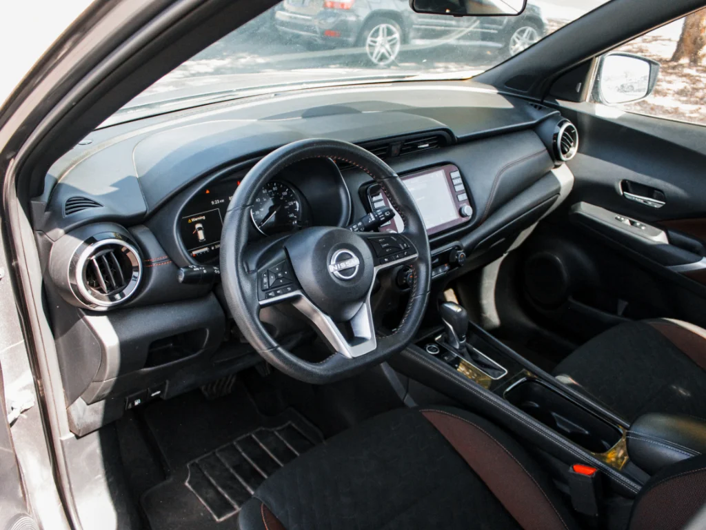 Used 2024 Boulder Gray Pearl Nissan SR image 8