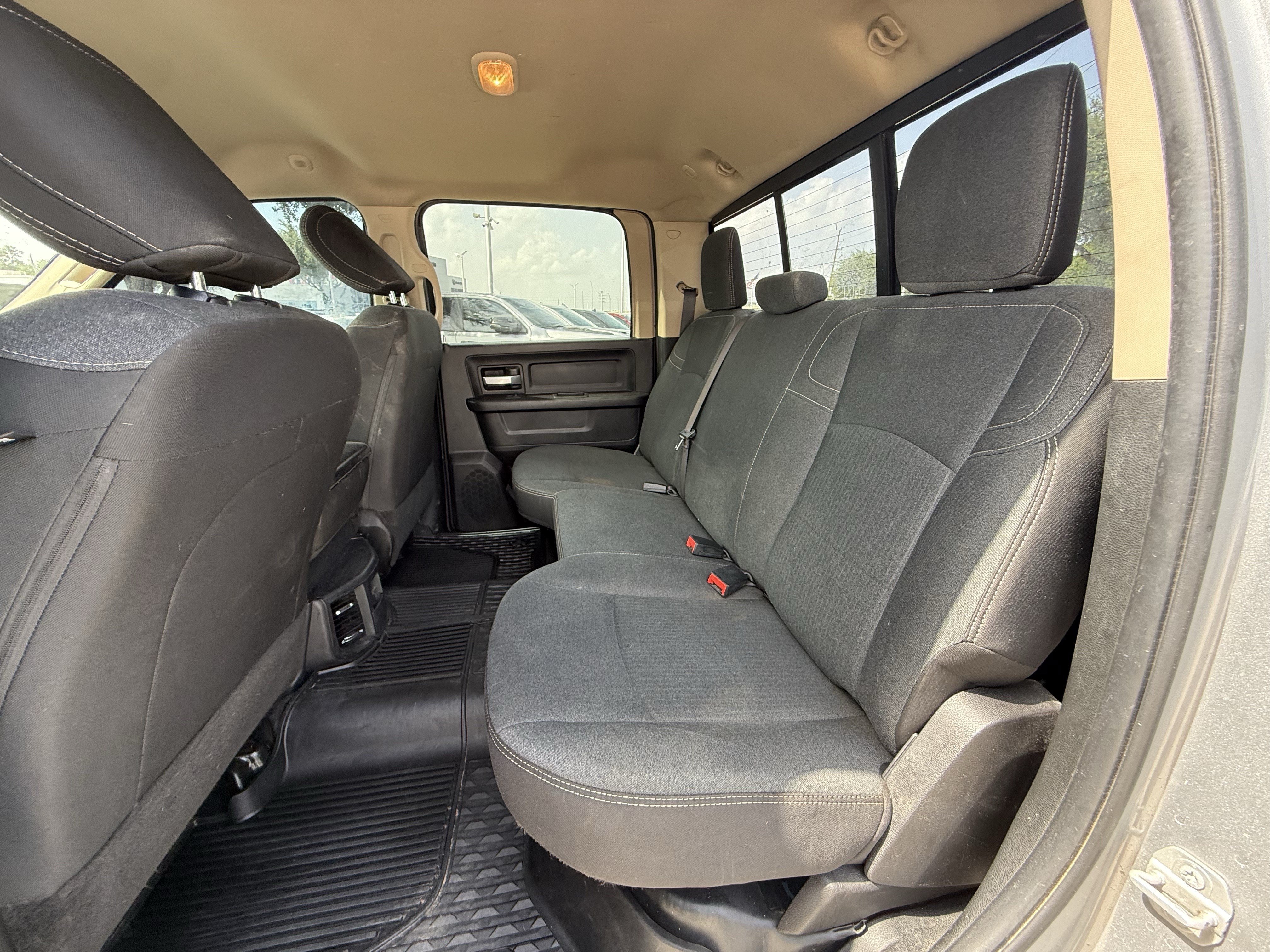 Used 2019 Billet Silver Metallic Clearcoat Ram Tradesman image 28