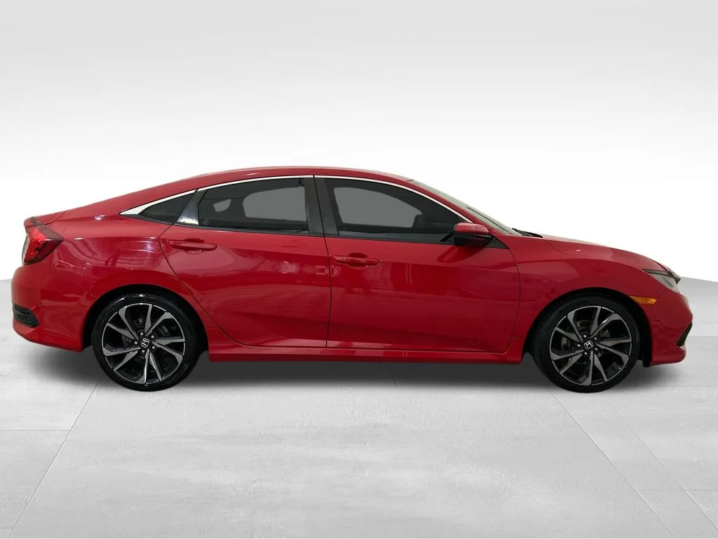 Used 2021  Honda Sport image 6