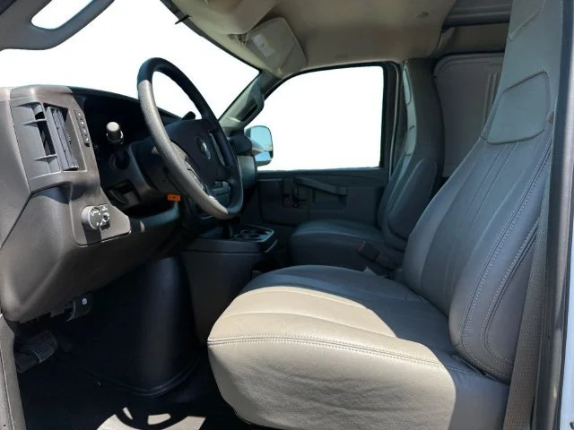 2026 Chevrolet Express Cargo Work Van - Photo 10