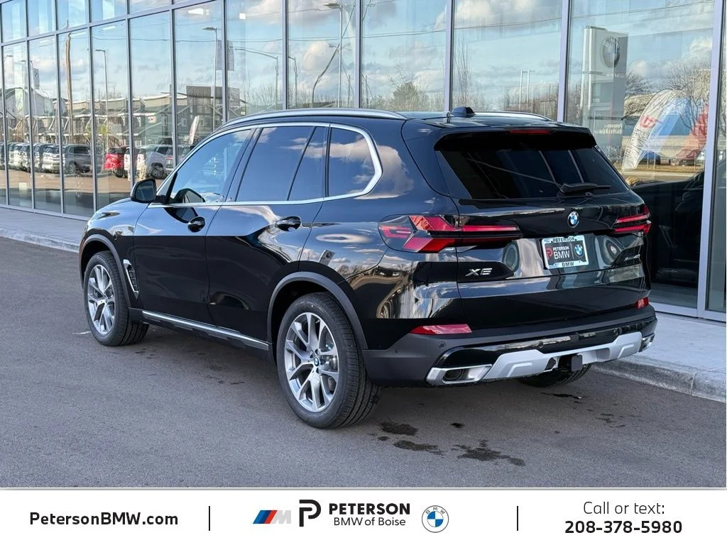 New 2026 Black BMW xDrive40i image 5