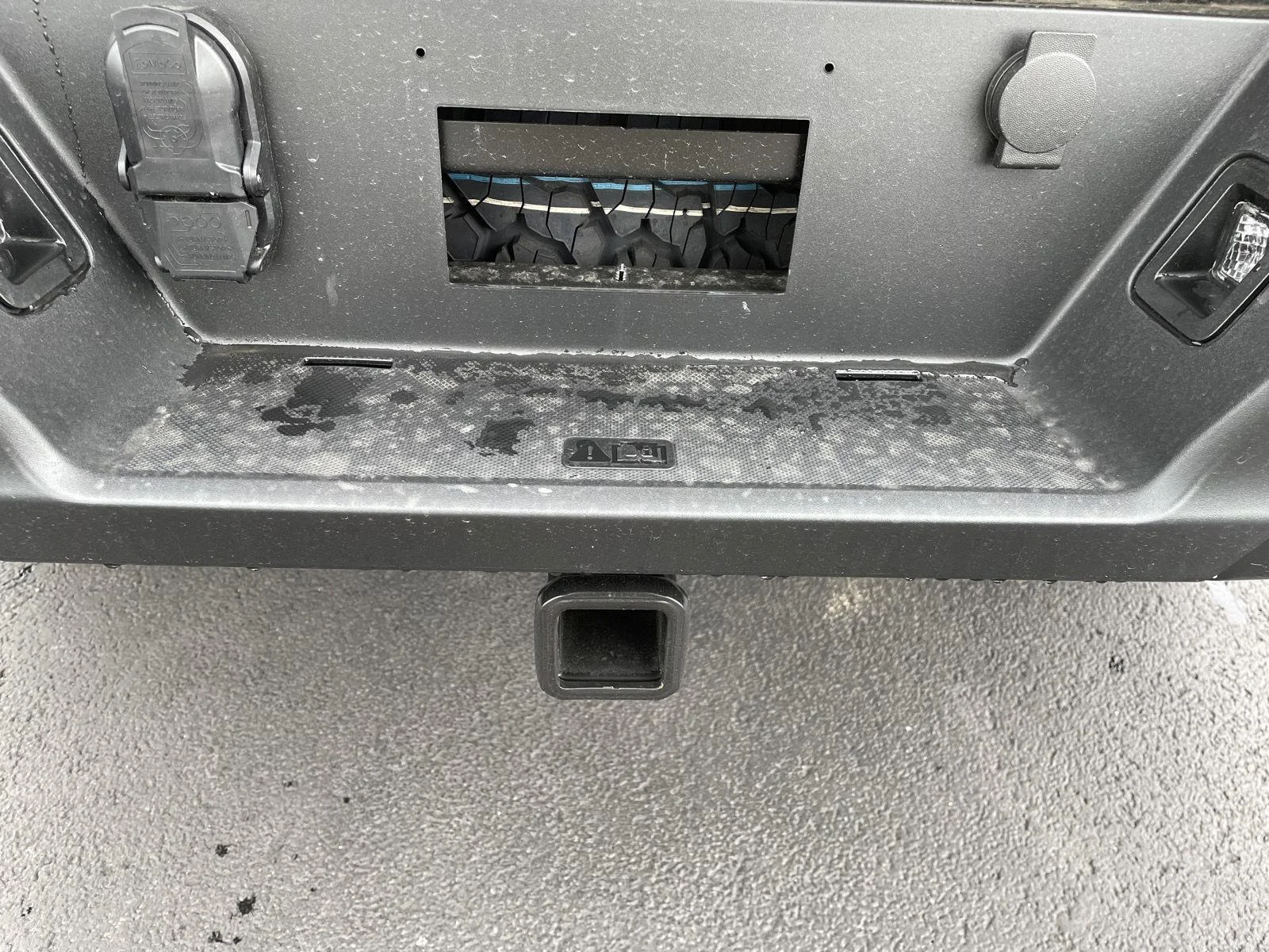 New 2026 Carbonized Gray Metallic Ford Tremor image 6