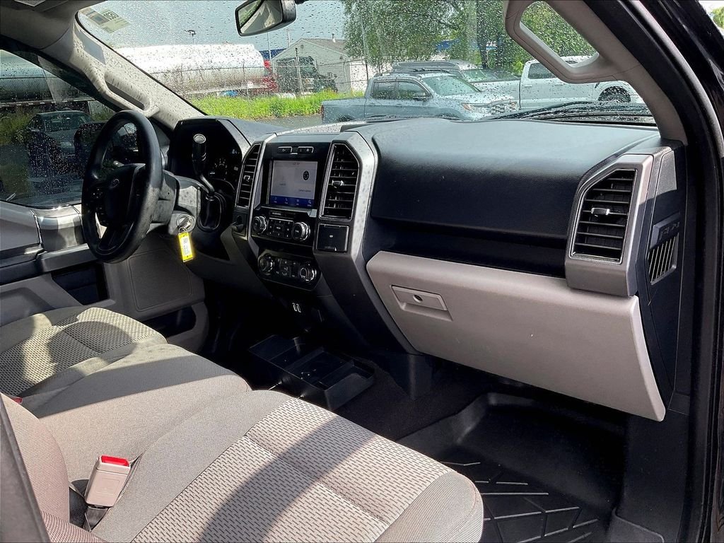 Used 2020 Black Ford XLT image 14