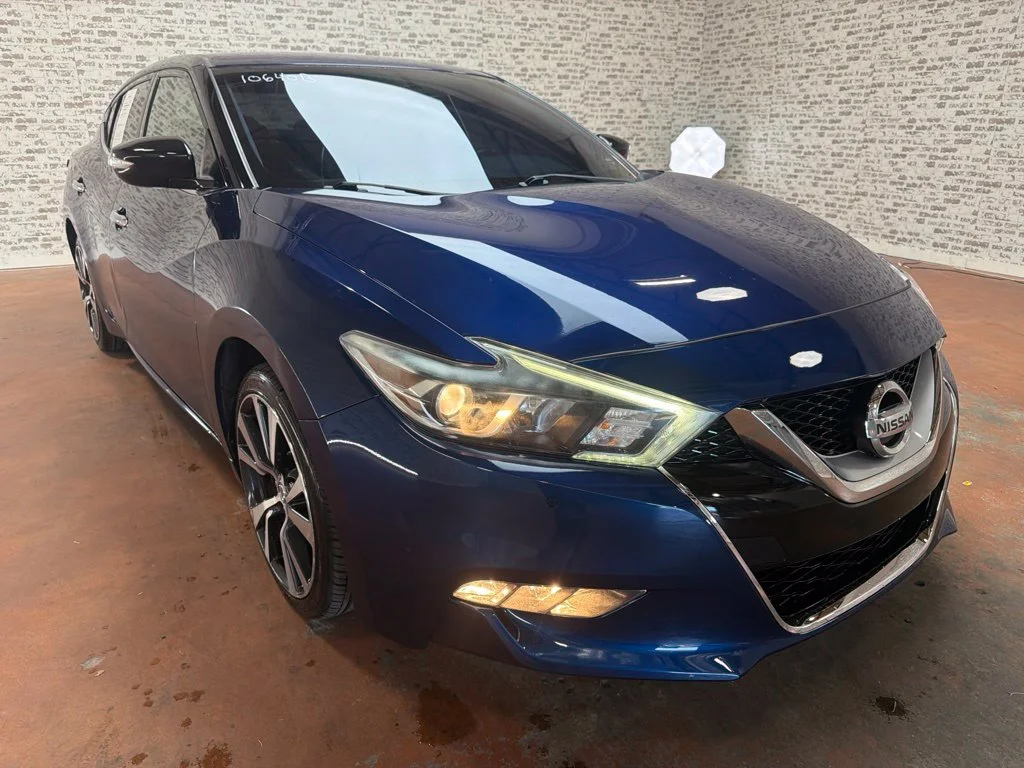 Used 2017 Deep Blue Pearl Nissan 3.5 SV image 9