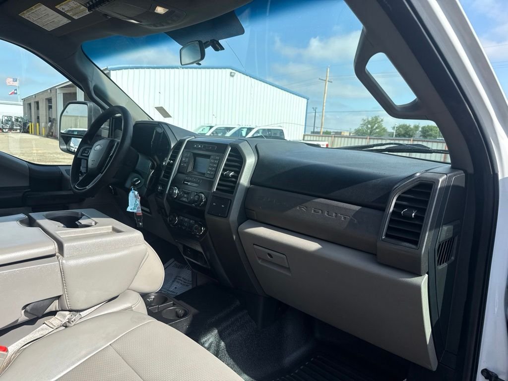 Used 2019 Oxford White Ford XL image 39