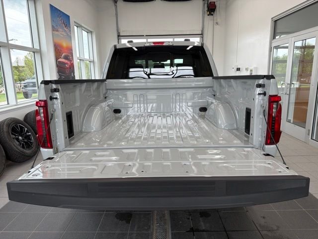 New 2026 Avalanche Ford XLT image 12
