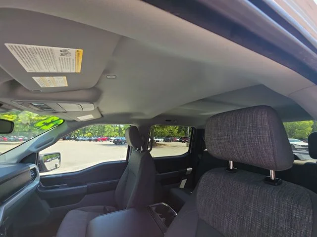 Used 2023 White Ford XLT image 22