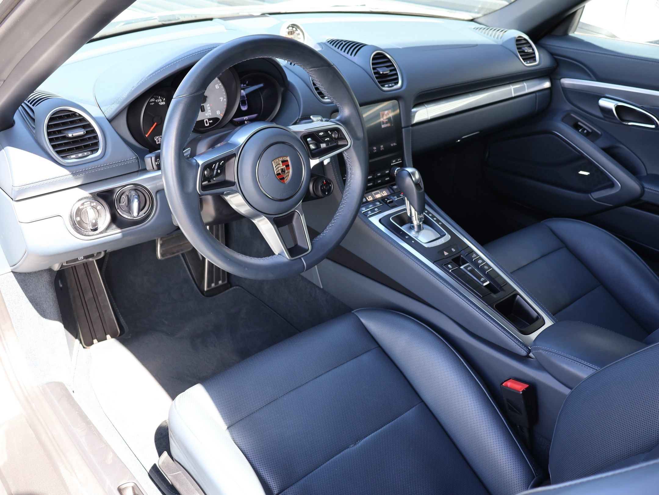 Certified Used 2024 Ice Grey Metallic Porsche S image 4