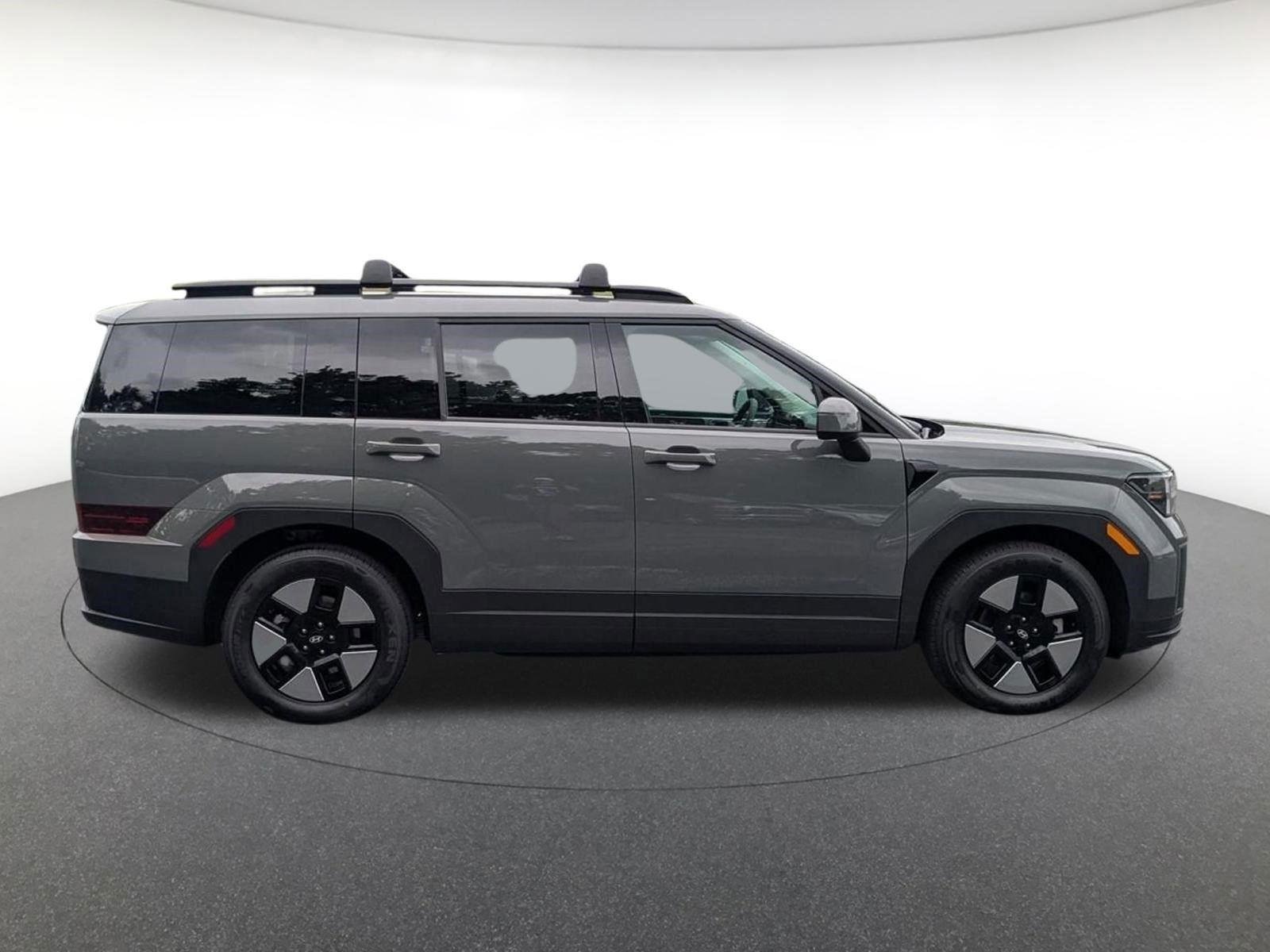New 2026 Hampton Gray Hyundai SEL image 3