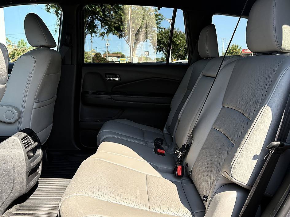 Used 2021 Gray Honda EX-L image 10