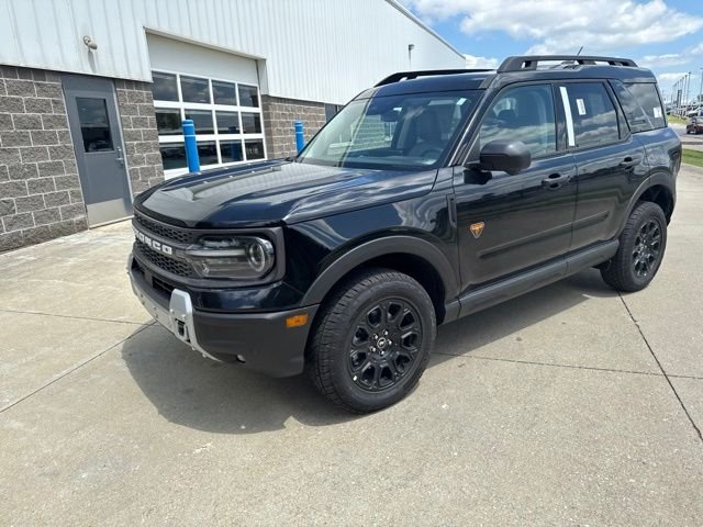 New 2026 Shadow Black Ford Badlands® image 9