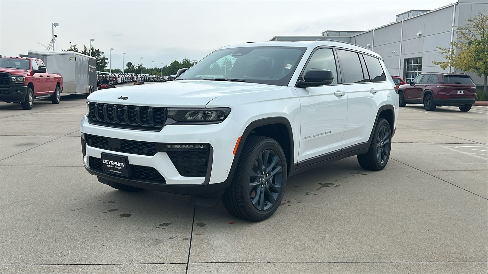 New 2026 Bright White Clear-Coat Exterior Paint Jeep  image 8