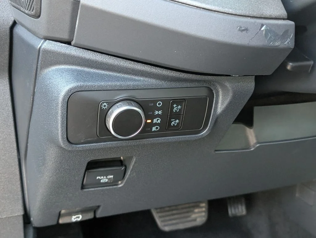 New 2026 Carbonized Gray Metallic Ford Base image 7