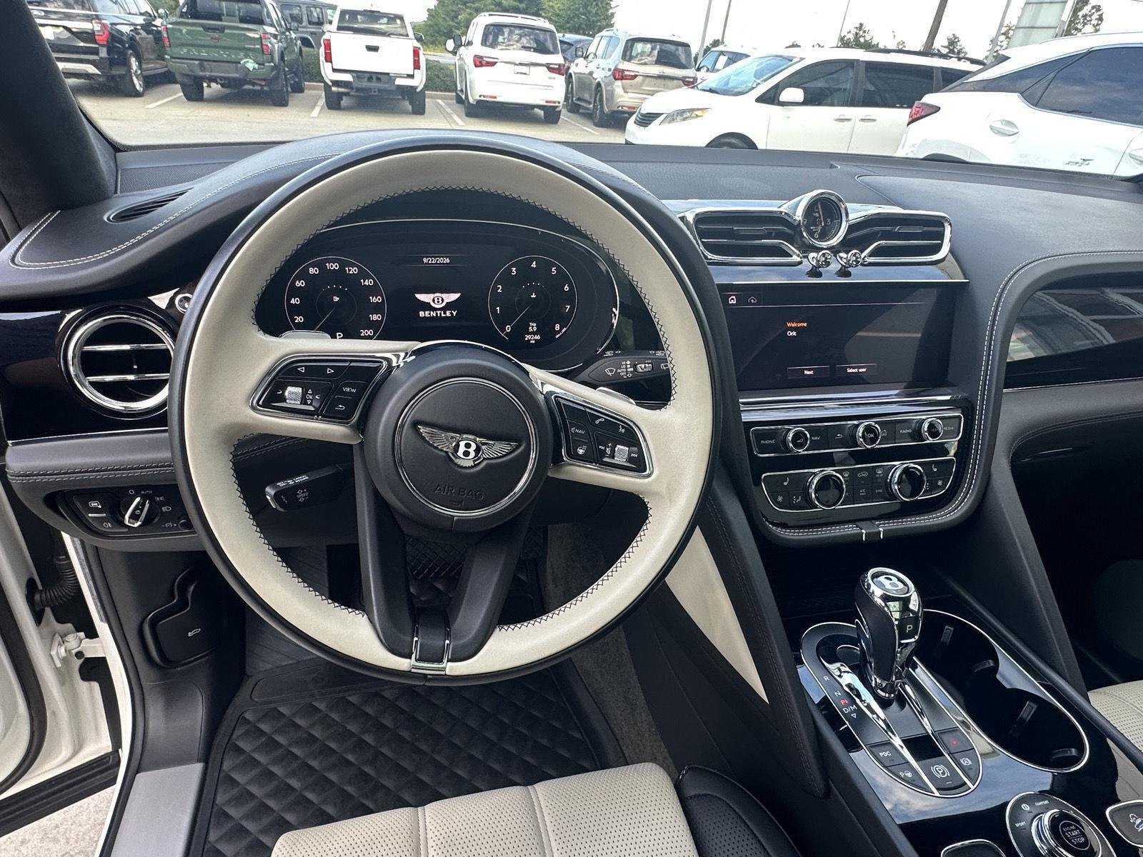Used 2023  BENTLEY  image 7