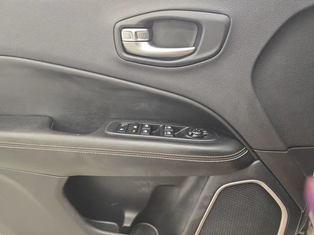Used 2018 White Clearcoat Jeep Latitude image 32
