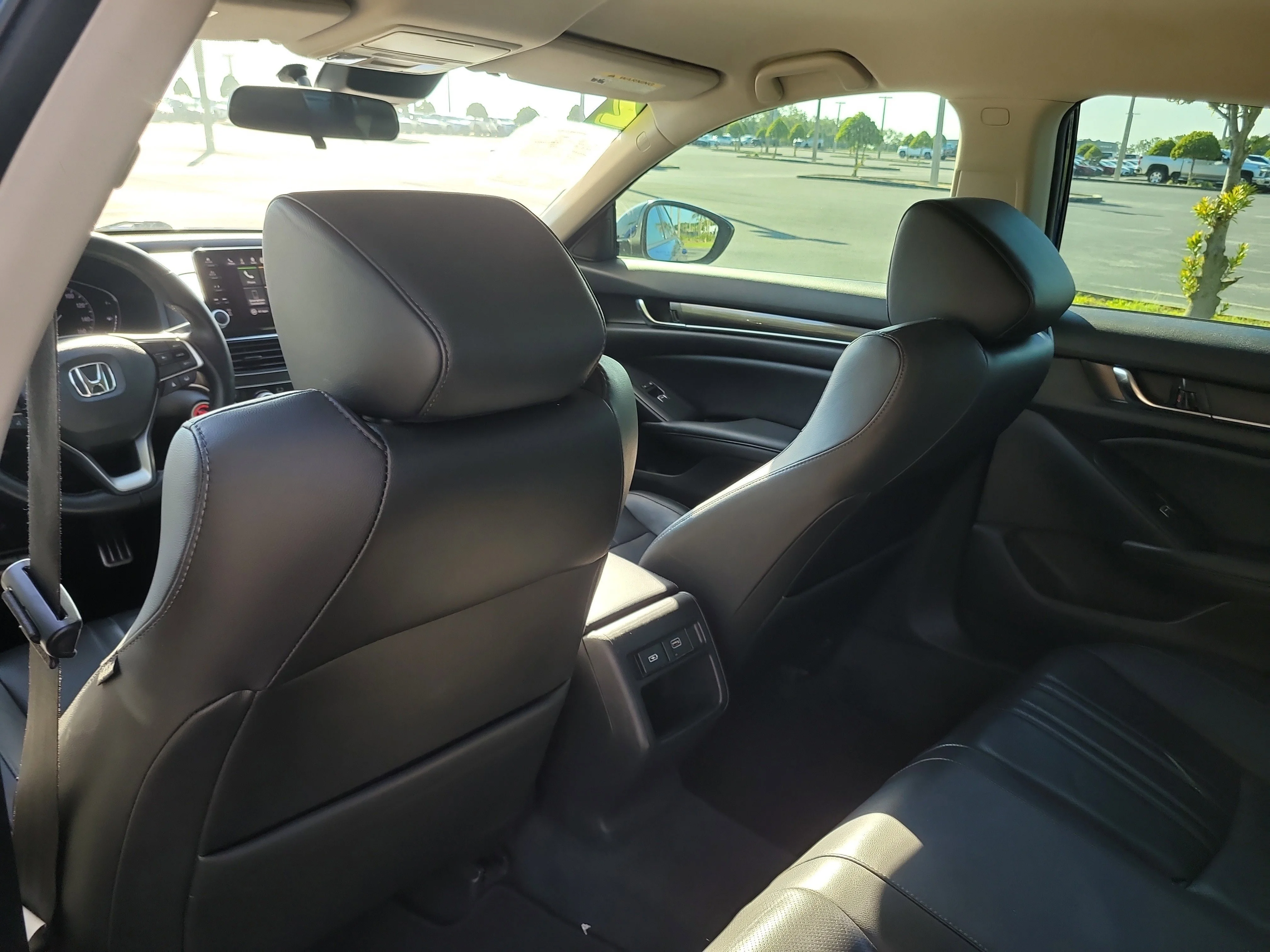 Used 2022  Honda Sport SE image 11