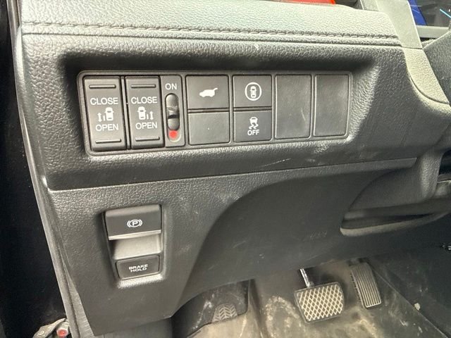 Used 2024  Honda Sport image 19