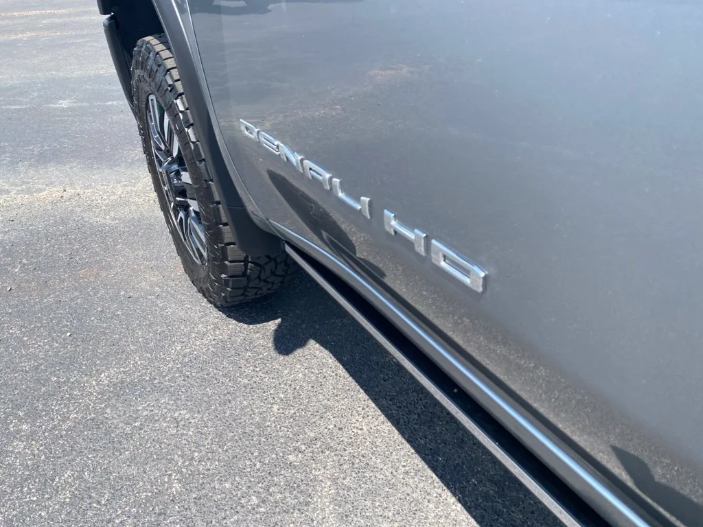 Used 2025 Silver GMC Denali Ultimate image 36