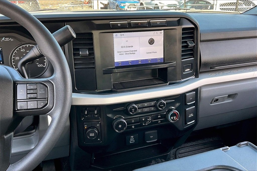 2024 FORD F-350 - Image 4