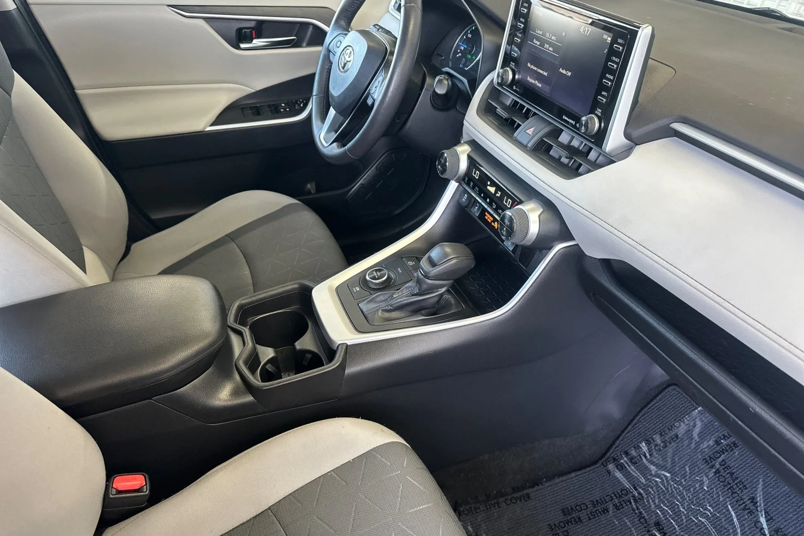 Certified Used 2021 Super White Toyota Hybrid XLE image 15