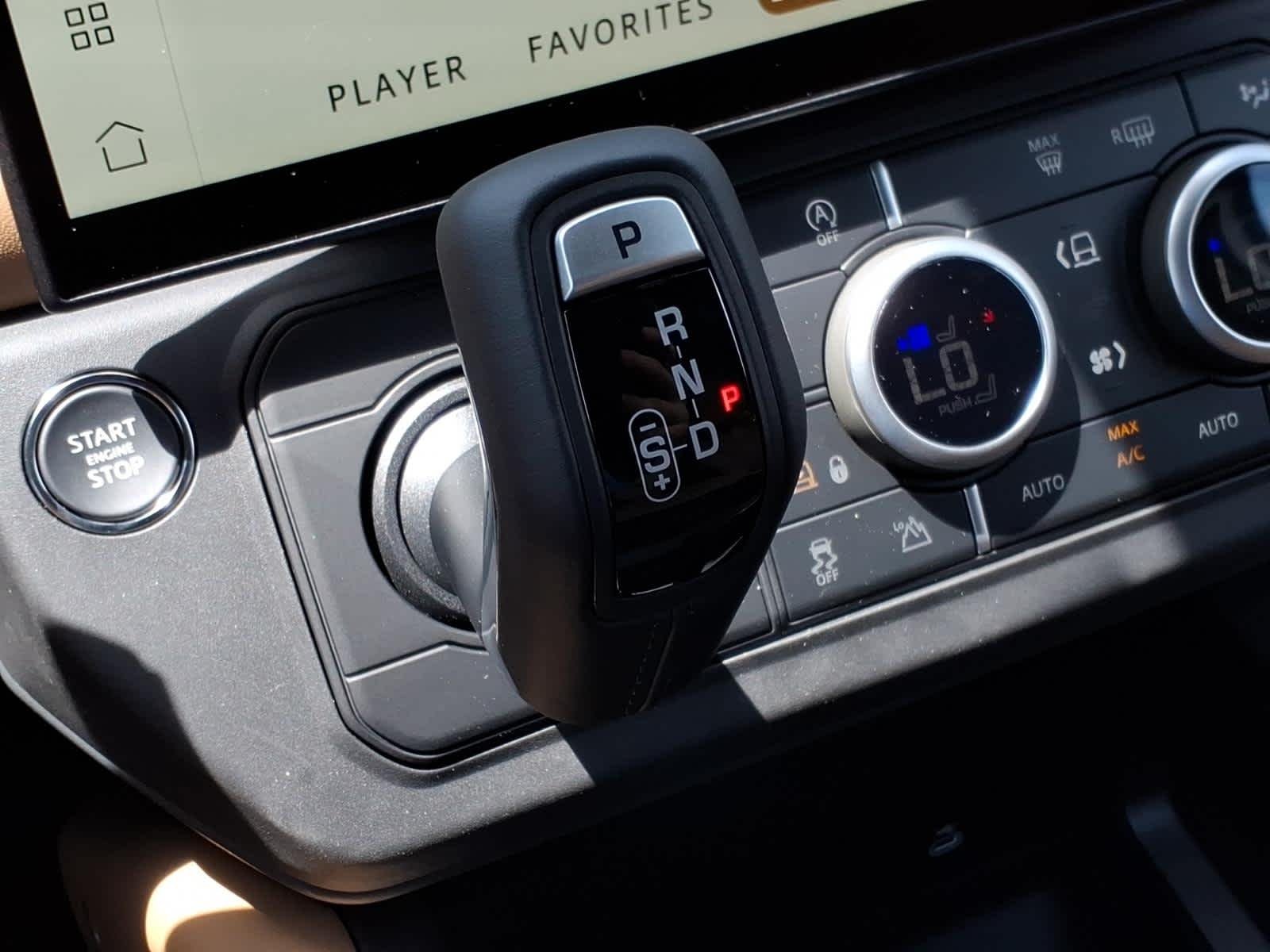 New 2026 Fuji White Land Rover X-Dynamic SE image 14