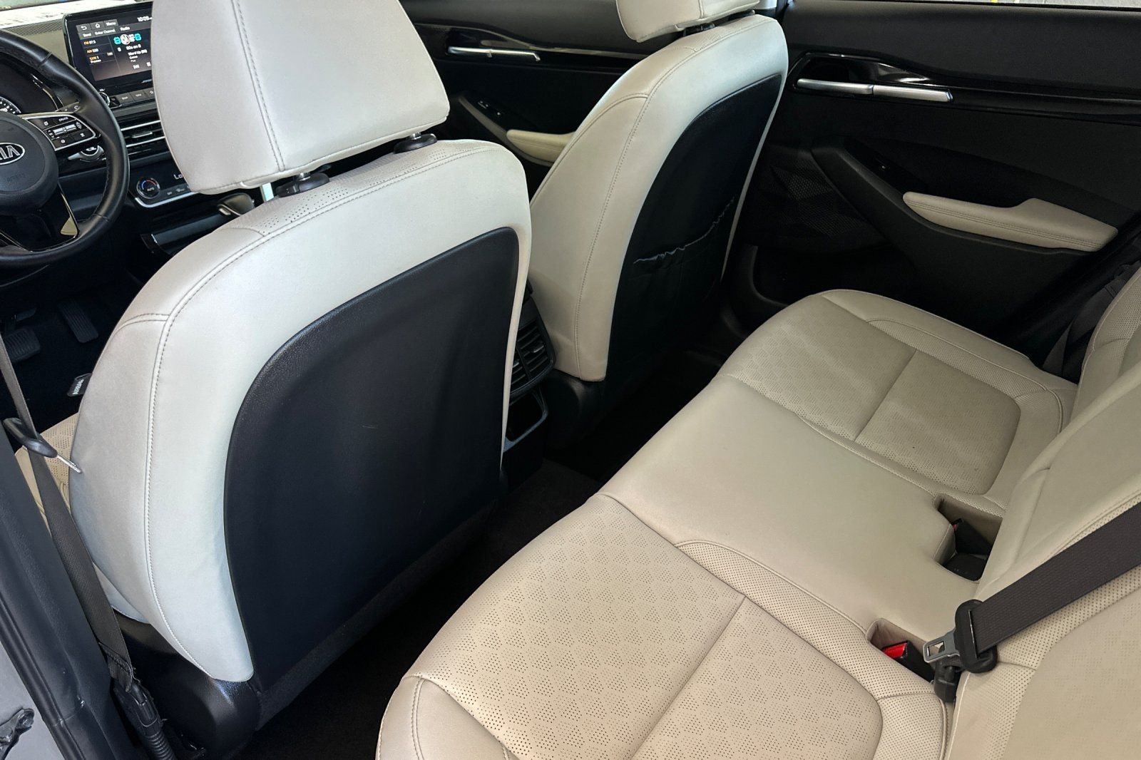 Used 2021 Gray Kia SX image 13