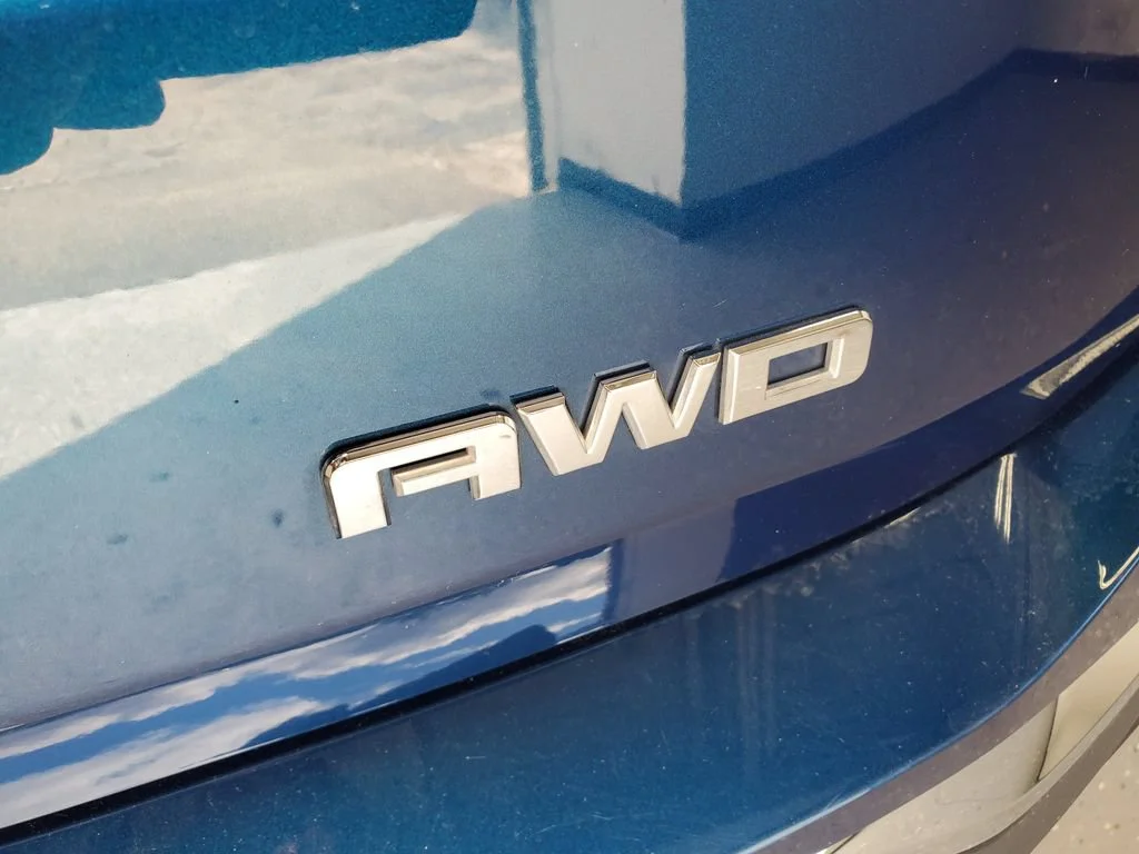 Used 2020 BLUE EMERALD METALLIC GMC SLT image 34