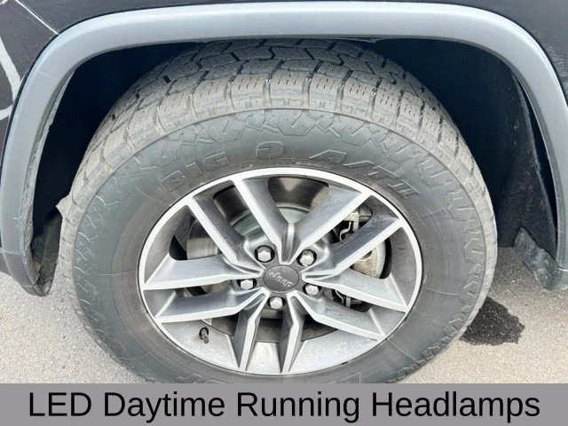 Used 2021 Black Jeep Limited image 12