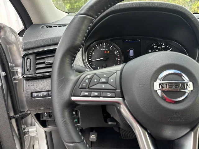 Used 2020 Silver Nissan SV image 16