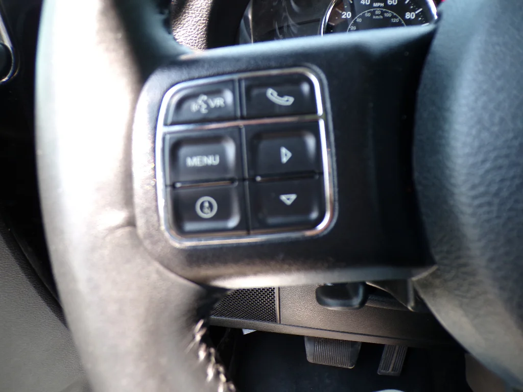 Used 2016 Black Clearcoat Jeep Sport image 18