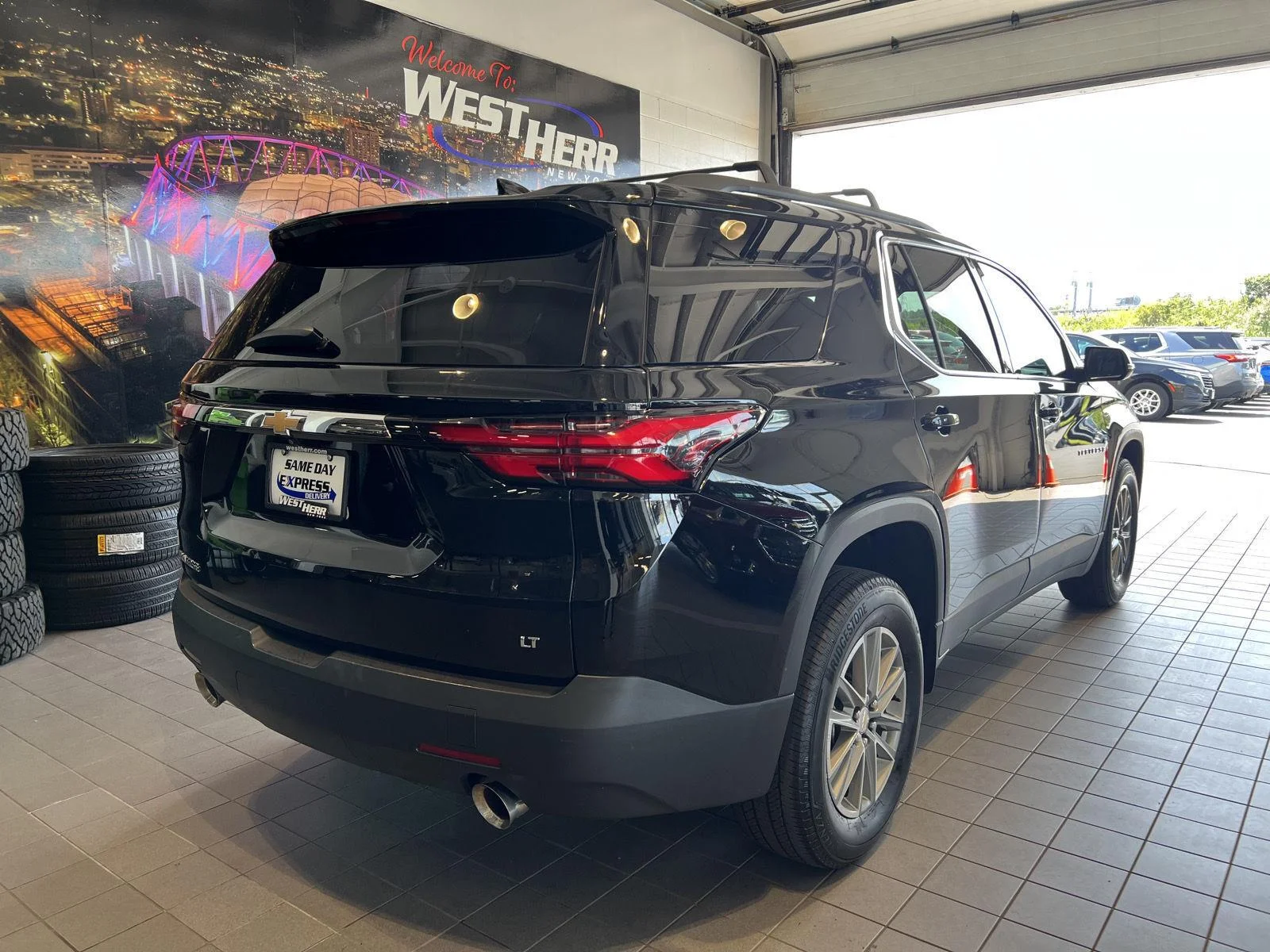 Used 2023 Mosaic Black Metallic Chevrolet LT Cloth image 7