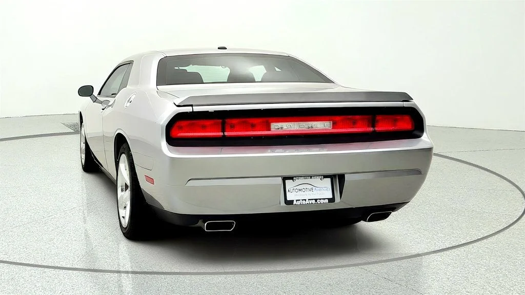 Used 2013 Billet Silver Metallic Dodge 2dr Coupe SXT w/ Super Sport Group image 6