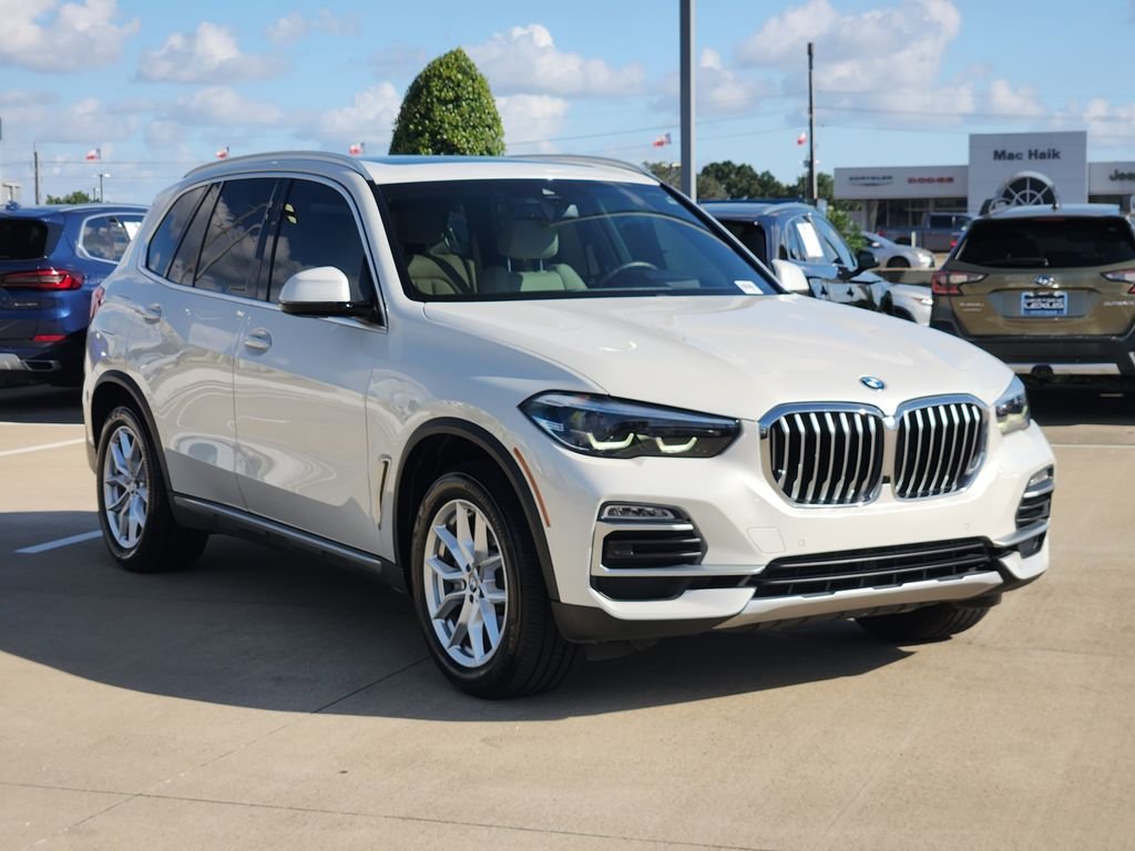 Used 2019 White Metallic BMW xDrive40i image 3