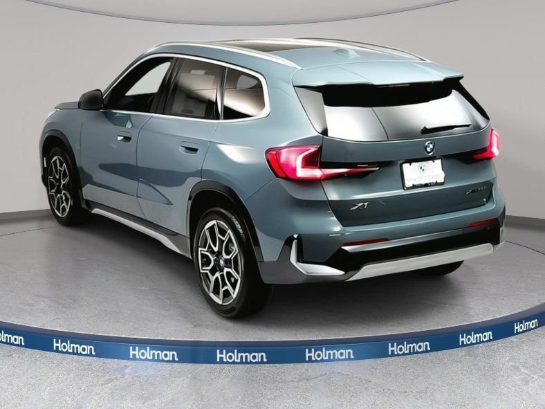 Used 2026 Cape York Green Metallic BMW xDrive28i image 9