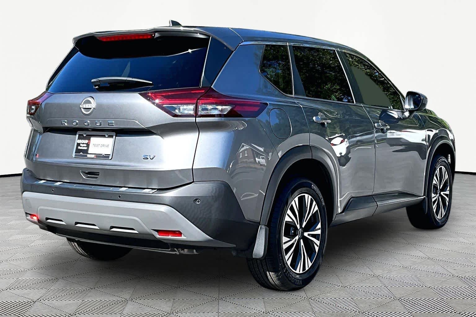 Used 2023 Gun Metallic Nissan SV image 13
