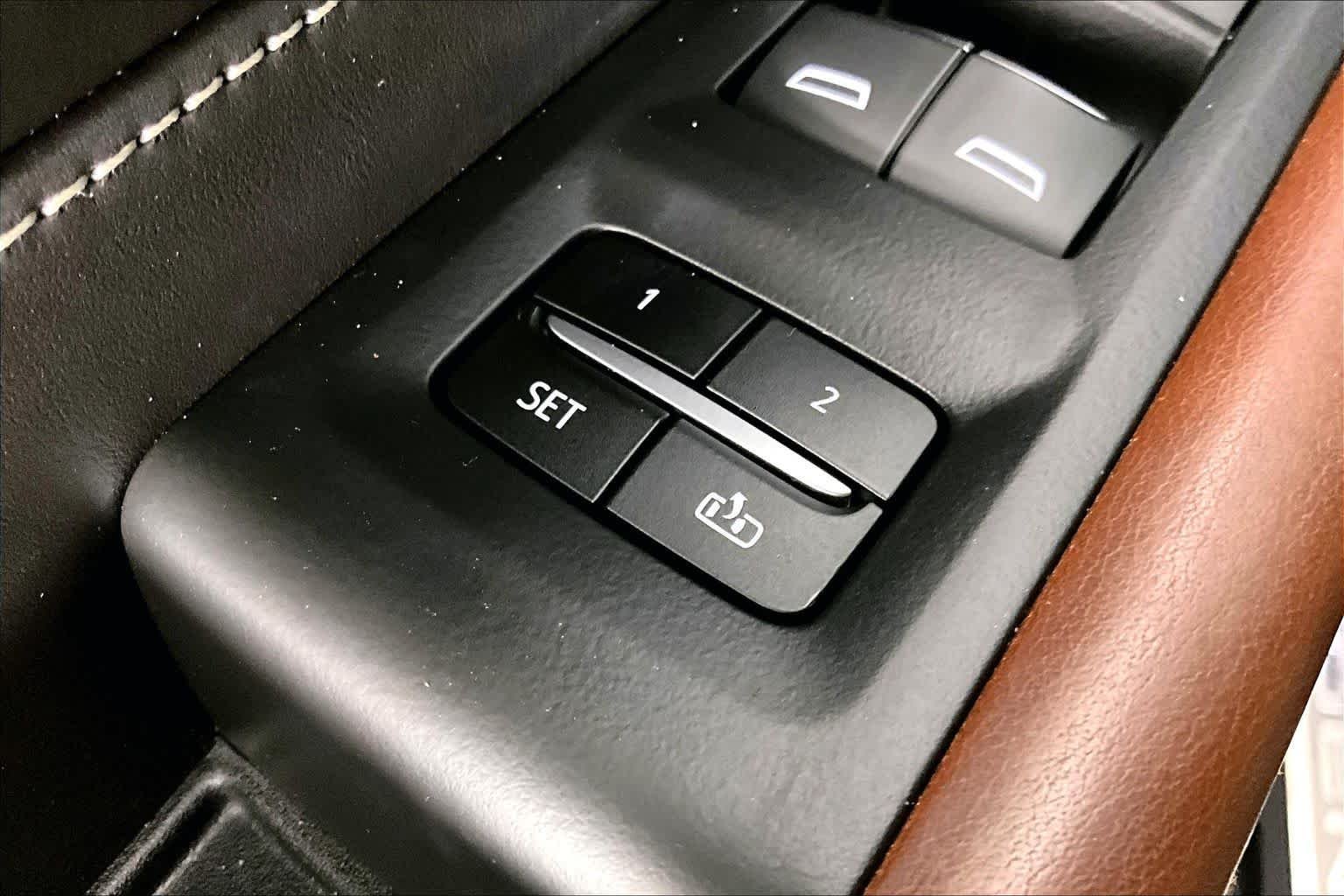 Used 2023 Sterling Metallic GMC Denali Ultimate image 32