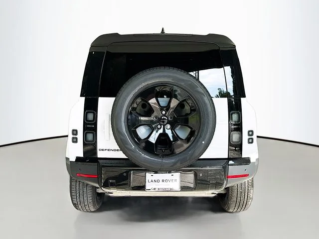 New 2026 Fuji White Land Rover S image 6