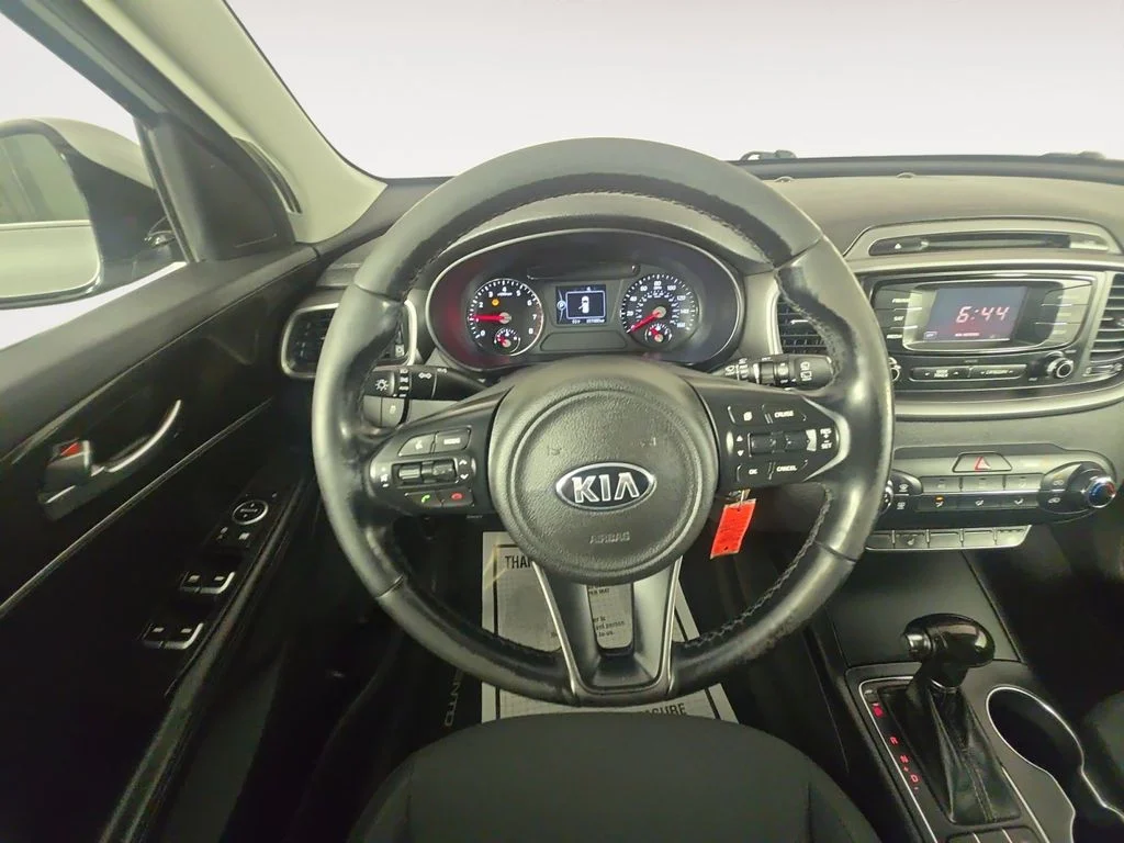 Used 2016 Silver Kia LX image 12
