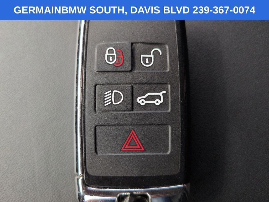Used 2024 Carpathian Gray Premium Metallic Land Rover Carpathian Edition image 32