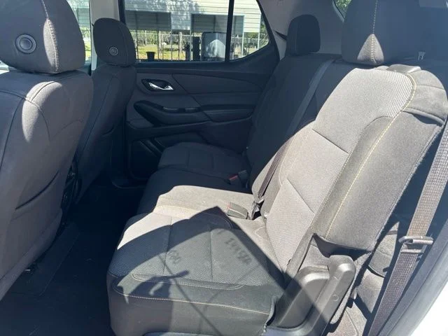Used 2020 White Chevrolet LS image 10