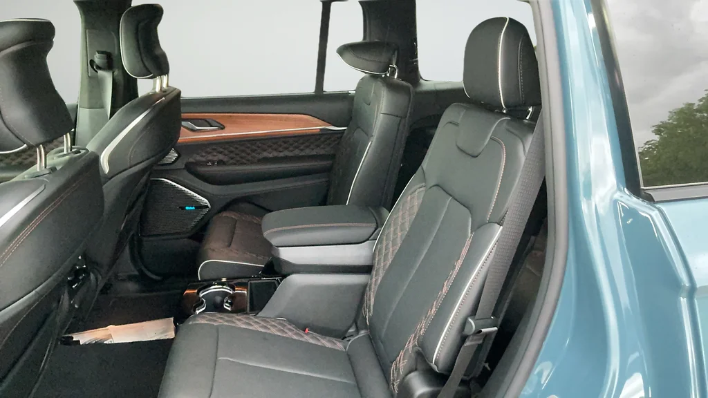 New 2026 Steel Blue Exterior Paint Jeep Summit image 20