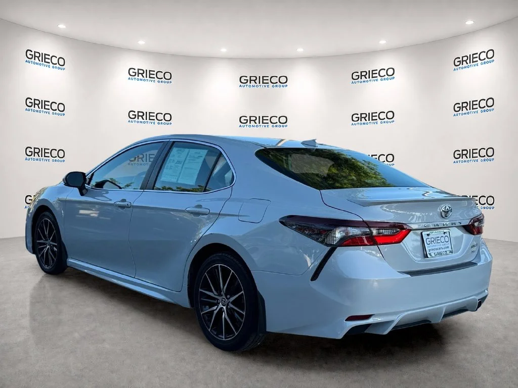 Used 2023 White Toyota SE image 5