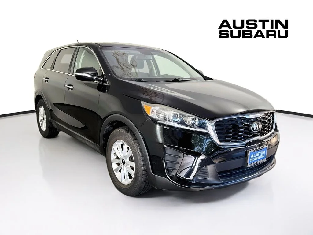 Used 2019 Black Kia L image 1