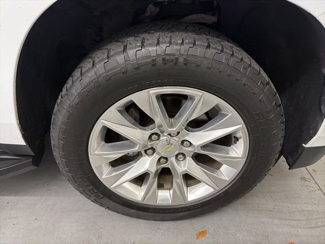 Used 2021 Summit White Chevrolet Premier image 24