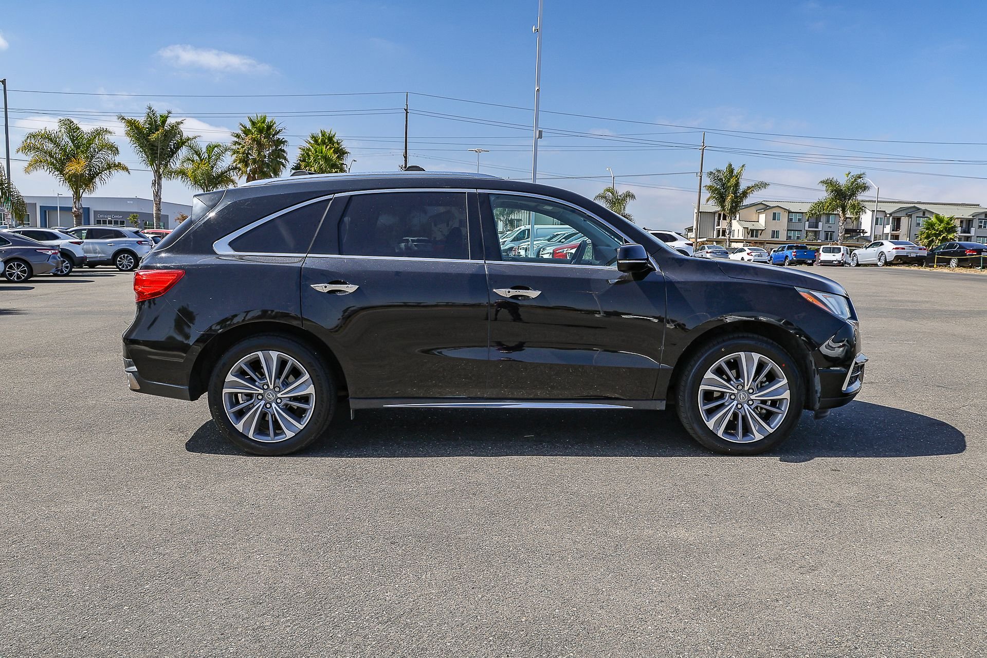 Used 2017 Black Acura 3.5L image 3