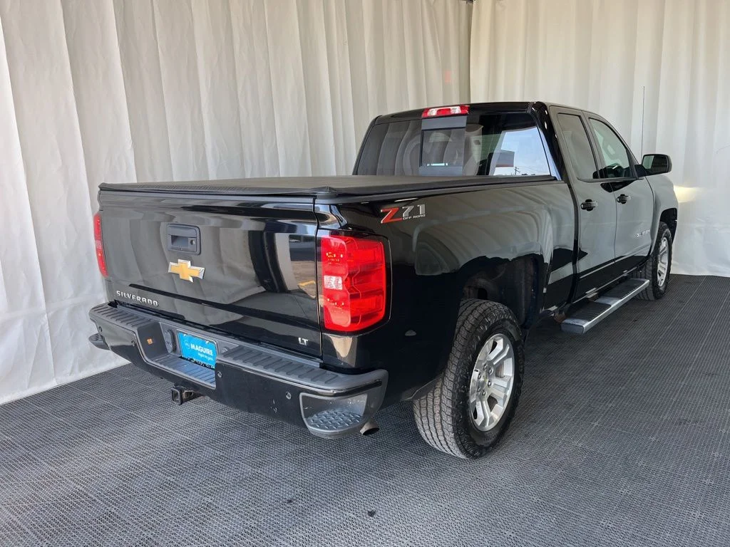 Used 2018 Black Chevrolet LT image 25