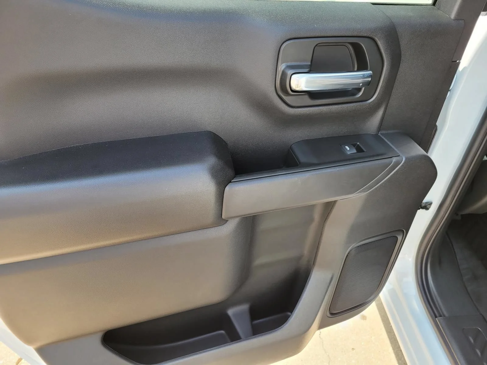 2026 Chevrolet Silverado 1500 Custom - Photo 7