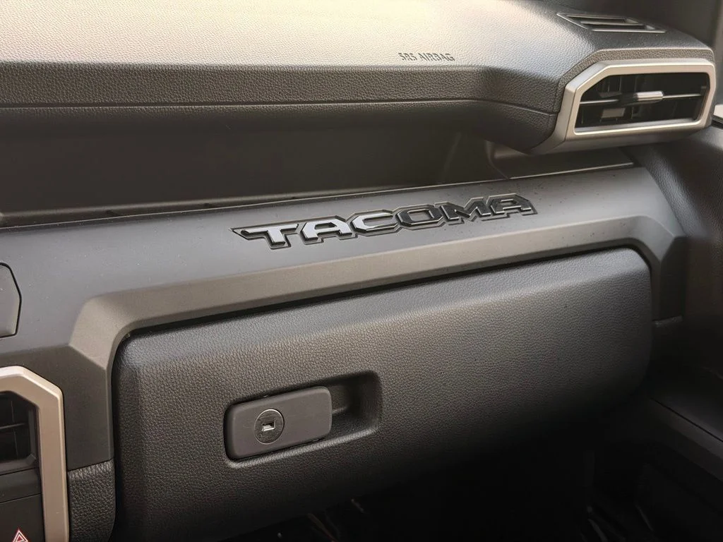 Used 2024  Toyota SR image 30