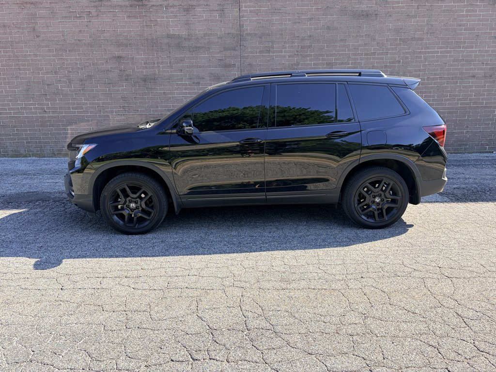 Used 2025 Crystal Black Pearl Honda Black Edition image 2